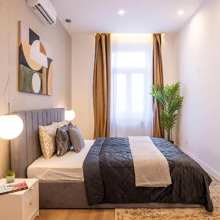 Διαμέρισμα Luxury & Classy With 3bedrm, 2bathrm